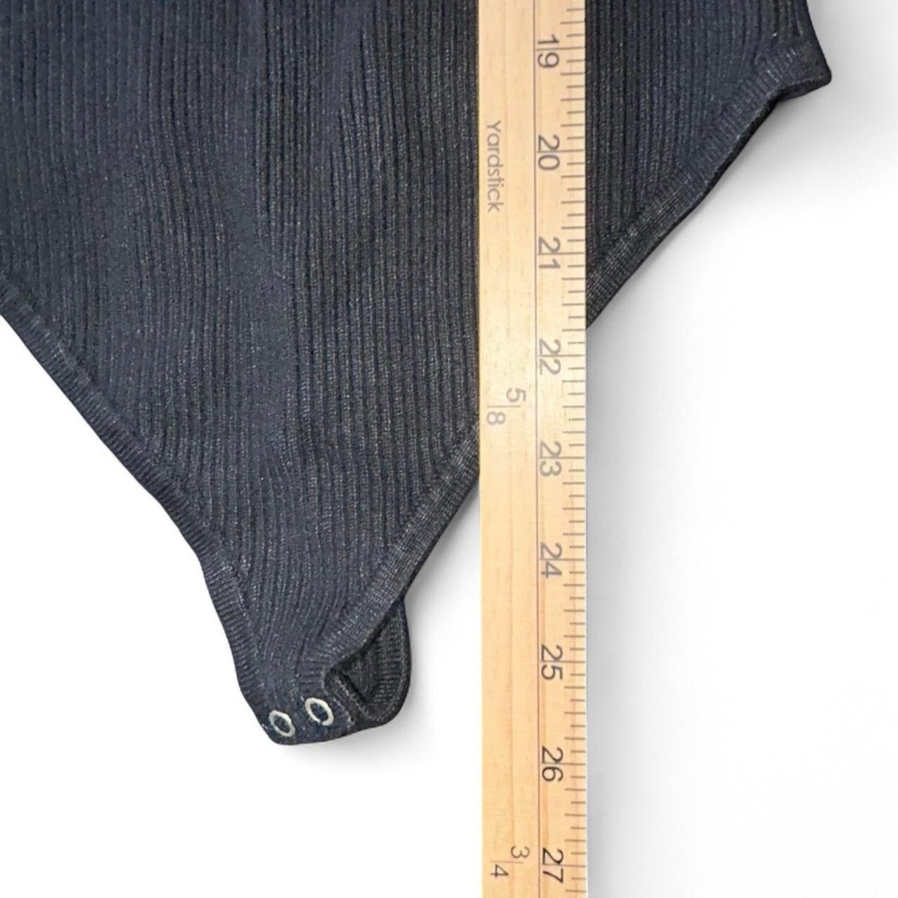 Abercrombie & Fitch Ribbed Top - Picture 9 of 9